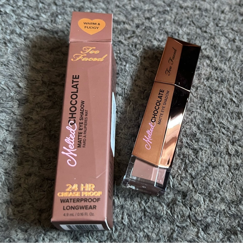 Too faced melted chocolate matte eyeshadow